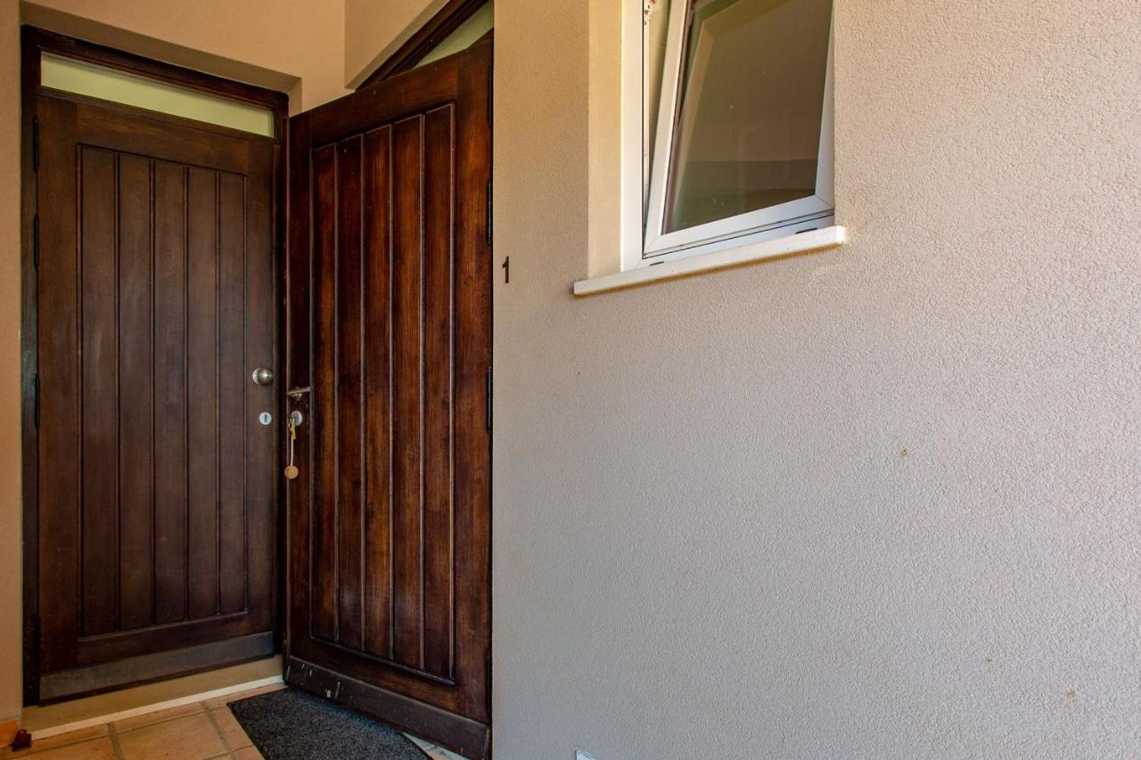 Corte Velada Guest House By Lovelystay Lagos Exterior foto