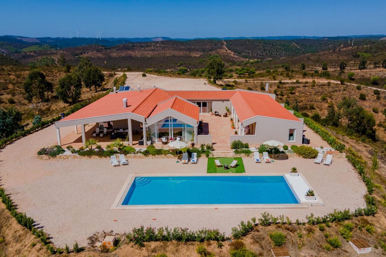Corte Velada Guest House By Lovelystay Lagos Exterior foto
