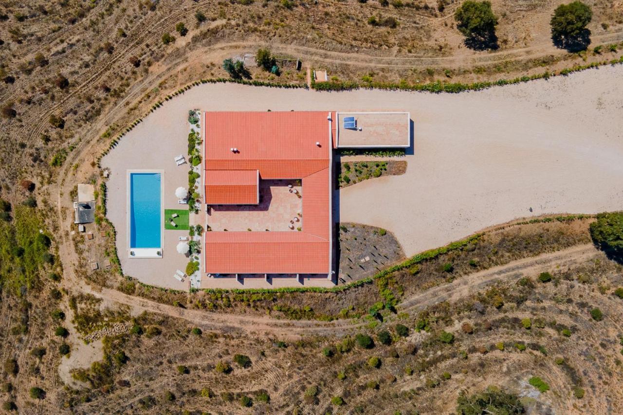 Corte Velada Guest House By Lovelystay Lagos Exterior foto