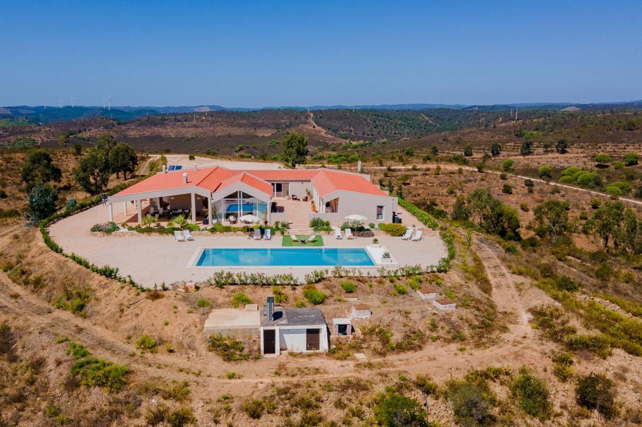 Corte Velada Guest House By Lovelystay Lagos Exterior foto