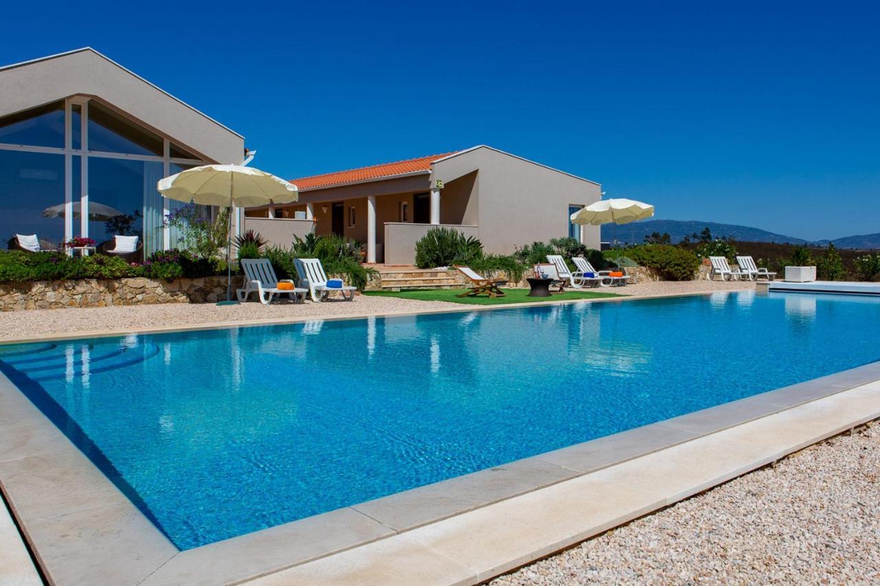 Corte Velada Guest House By Lovelystay Lagos Exterior foto