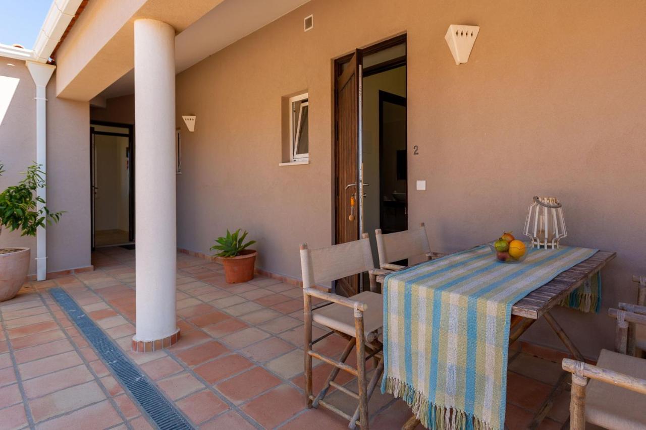 Corte Velada Guest House By Lovelystay Lagos Exterior foto
