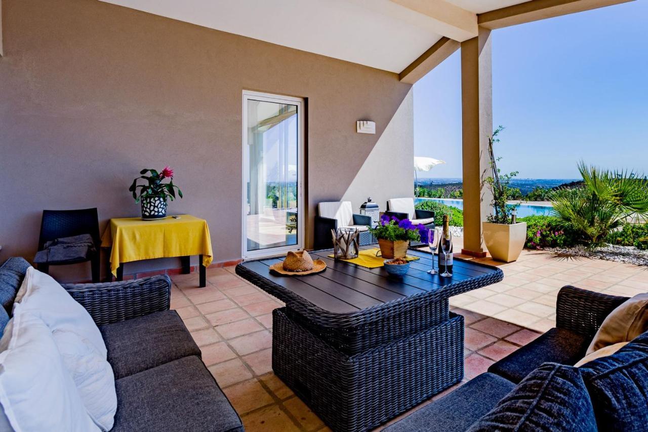 Corte Velada Guest House By Lovelystay Lagos Exterior foto